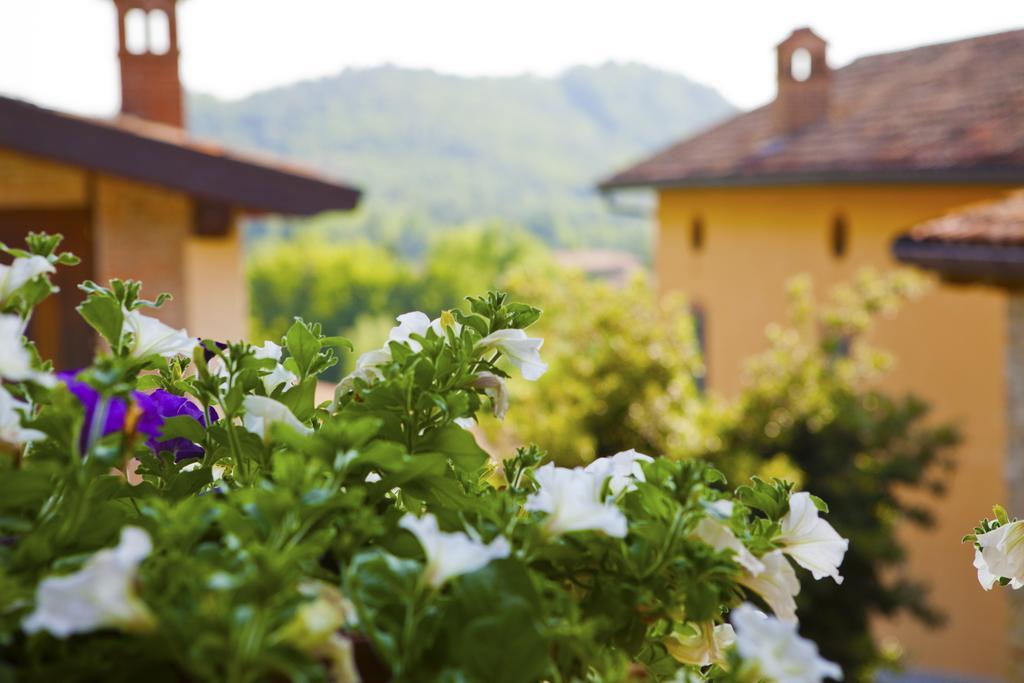 Dimora Le Nove Fate Hotel Bergamo Bagian luar foto