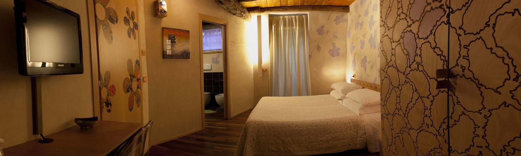 Dimora Le Nove Fate Hotel Bergamo Bagian luar foto