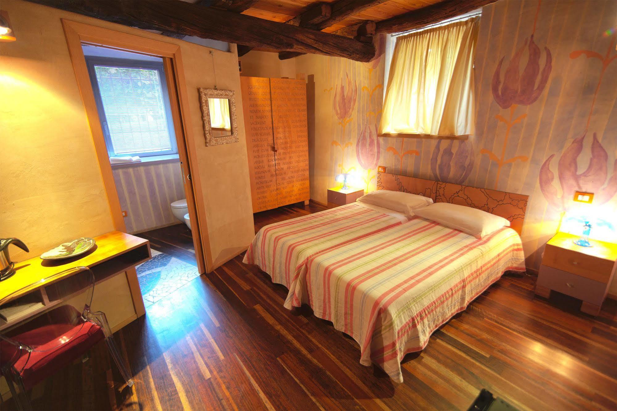 Dimora Le Nove Fate Hotel Bergamo Bagian luar foto